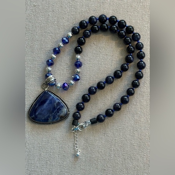 20-1/2 inch Blue Goldstone bead necklace NWOT - Picture 7 of 15